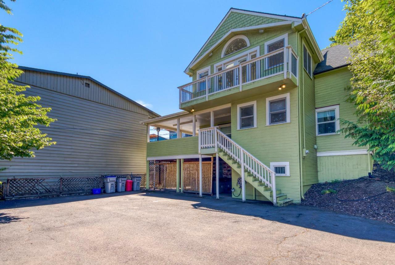 Azusa House Hood River Exteriör bild
